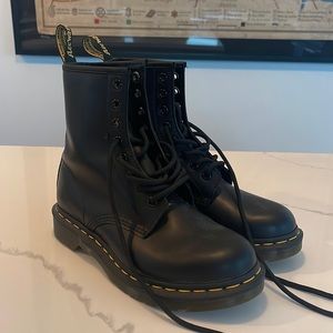 Dr. martens 1460 8-eye boot US size 7